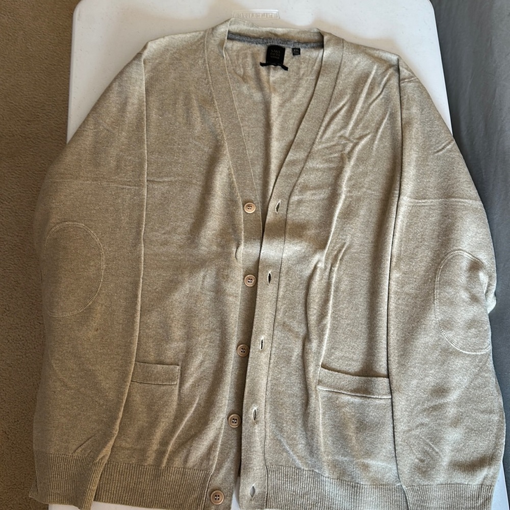 Saks fifth Ave cashmere cardigan in tan just dry cleaned